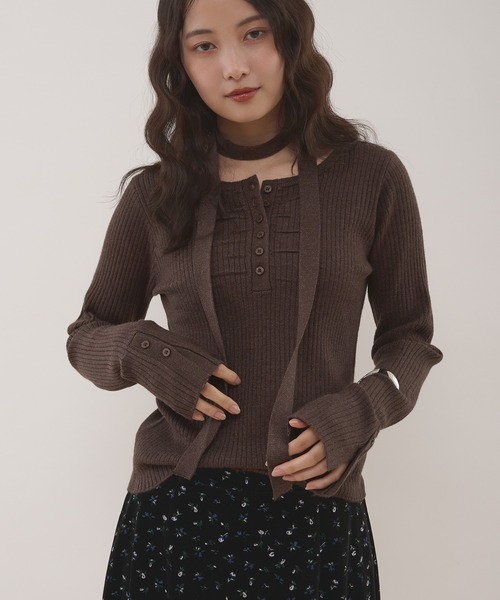 MUHET(ミュエータ)の「ribbed henley knit top with ribbon tie / 紐付きリブヘンリーニットトップス(ニット/セーター・レディース・チャコールグレー/ブラウン/ネイビー・FREE)」の11枚目の写真