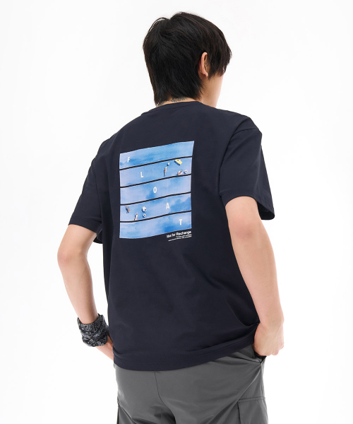 CHASECULT(チェイスカルト)の「男性クールバックポイントグラフィック半袖Tシャツ-ネイビー(Tシャツ/カットソー・メンズ・ネイビー・100/110/95/105)」の3枚目の写真