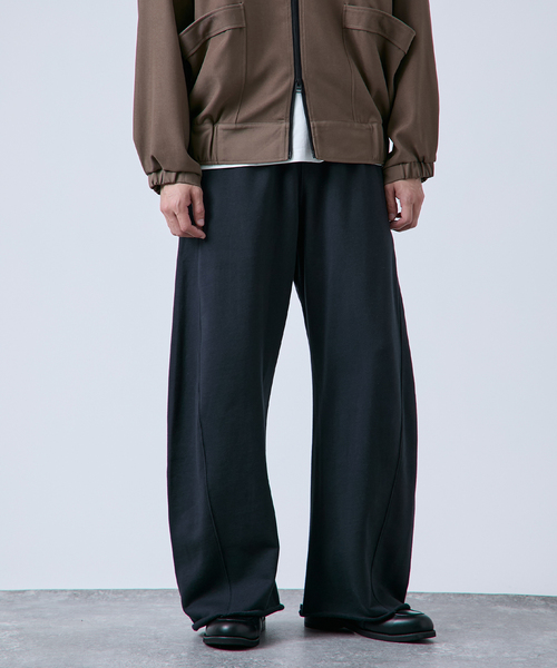 B.C STOCK（ベーセーストック）の「《追加》3D BAGGY スウェットパンツ（スウェットパンツ・メンズ・アイボリー/グレー/ベージュ/ブラック・MEDIUM/LARGE）」の6枚目の写真