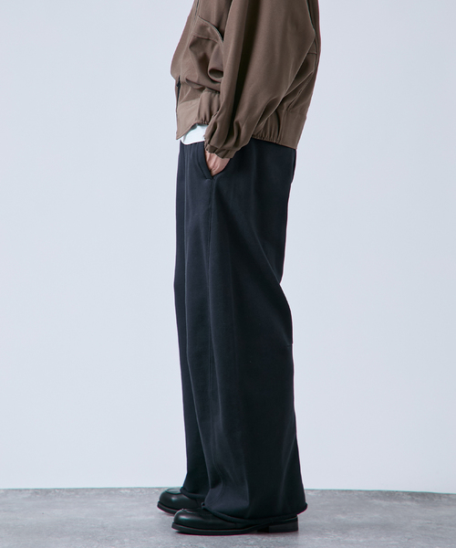 B.C STOCK（ベーセーストック）の「《追加》3D BAGGY スウェットパンツ（スウェットパンツ・メンズ・アイボリー/グレー/ベージュ/ブラック・MEDIUM/LARGE）」の7枚目の写真