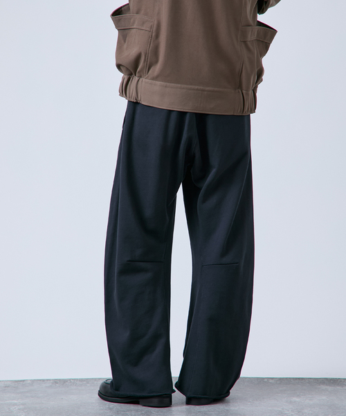 B.C STOCK（ベーセーストック）の「《追加》3D BAGGY スウェットパンツ（スウェットパンツ・メンズ・アイボリー/グレー/ベージュ/ブラック・MEDIUM/LARGE）」の8枚目の写真