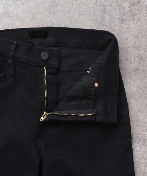 mother（マザー）の「【MOTHER/マザー】THE WEEKENDER（その他パンツ・レディース・ブラック・25/26/27/28）」の17枚目の写真