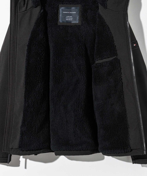 TOMMY HILFIGER（トミーヒルフィガー）の「TOMMY HILFIGER FILLED SOFT SHELL  トミーヒルフィガー テック フーデッドジャケット（ブルゾン・メンズ・グレー系1/ブラック・MEDIUM/LARGE/X-LARGE）」の5枚目の写真