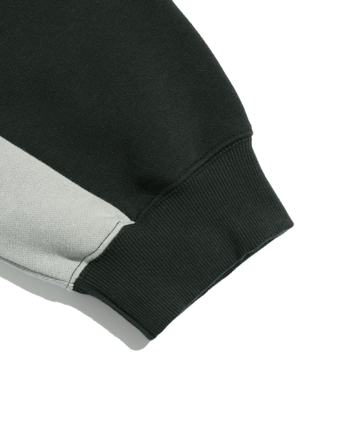 NICE GHOST CLUB(ナイスゴーストクラブ)の「SPORTY LINE SWEATSHIRTS_BLACK(NG2EFUM440A)(スウェット・レディース・ブラック・SMALL/MEDIUM/LARGE)」の5枚目の写真