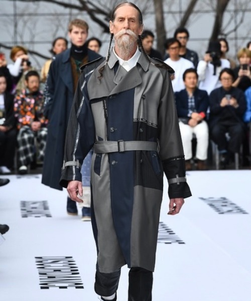Children of the discordance（チルドレン オブ ザ ディスコ-ダンス）の「Children of the discordance / NY VINTAGE WOOL PATCH TRENCH COAT / COTDNYCO-703（トレンチコート・メンズ・ネイビー・2）」の4枚目の写真