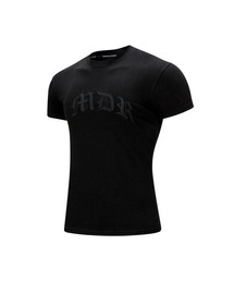 MUSCLE ARMED（マッスルアームド）の「AMDR ゴシックレタリング マッスルフィットTシャツ [ブラック]（Tシャツ/カットソー）」