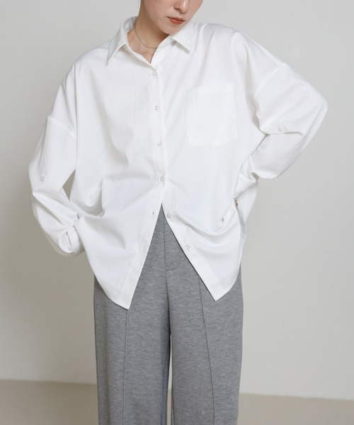 select MOCA(セレクトモカ)の「スリーブアレンジオーバーサイズシャツ(シャツ/ブラウス・レディース・スミクロ/オフホワイト/サックスブルー・FREE)」の2枚目の写真