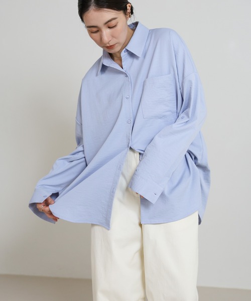 select MOCA(セレクトモカ)の「スリーブアレンジオーバーサイズシャツ(シャツ/ブラウス・レディース・スミクロ/オフホワイト/サックスブルー・FREE)」の16枚目の写真