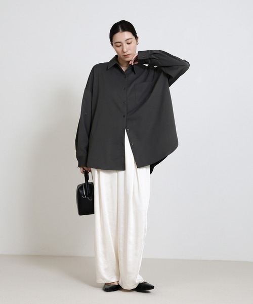 select MOCA(セレクトモカ)の「スリーブアレンジオーバーサイズシャツ(シャツ/ブラウス・レディース・スミクロ/オフホワイト/サックスブルー・FREE)」の22枚目の写真