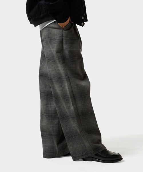 TWO TUCK WIDE TROUSER（その他パンツ）｜HUF（ハフ）のファッション