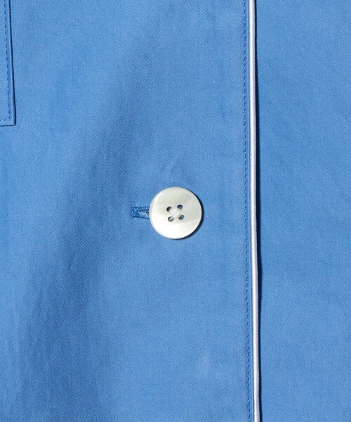 6（ロク）の「＜6(ROKU)＞コットン パイピング シャツ（シャツ/ブラウス・レディース・ホワイト/コバルトブルー・FREE）」の17枚目の写真