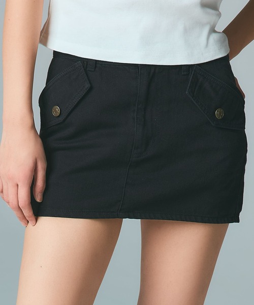 X-girl（エックスガール）の「FLAP POCKET MINI SKIRT（スカート・レディース・ブラック/カモフラージュ・S/M）」の2枚目の写真
