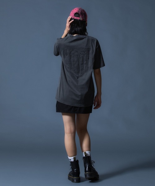 X-girl（エックスガール）の「FLAP POCKET MINI SKIRT（スカート・レディース・ブラック/カモフラージュ・S/M）」の5枚目の写真