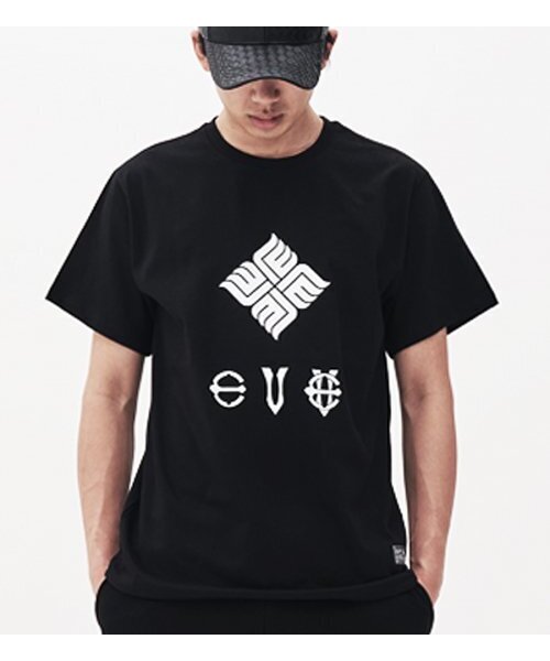 EIGHTVOLUME(エイトボリューム)の「EV ニューエンブレムブラックTシャツ(Tシャツ/カットソー・メンズ・その他・LARGE/MEDIUM)」の4枚目の写真