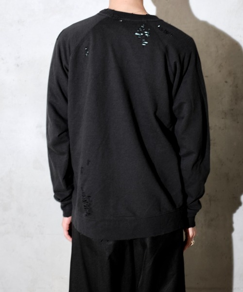 THRIFTY LOOK（スリフティールック）の「THRIFTY LOOK スリフティルック / WORN-OUT RAGLAN CREW SWEAT ダメージ加工（スウェット・メンズ・ブラウン/ブラック/ヘザーグレー・LARGE/X-LARGE/MEDIUM）」の5枚目の写真