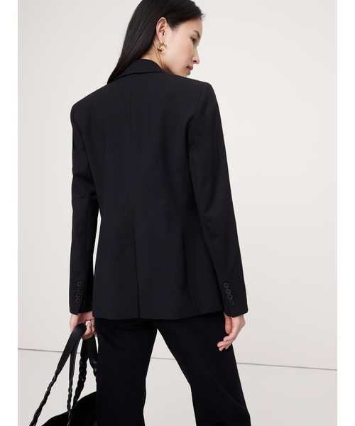 Banana Republic（バナナリパブリック）の「スリム イタリアン ウール ブレザー（テーラードジャケット・レディース・ブラック/ネイビー・2/0/8/6/4）」の3枚目の写真