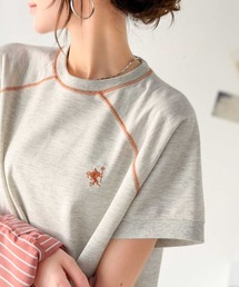 垢抜け配色で大人の抜け感プラス。ラグランスリーブ配色ステッチ胸刺繍Tシャツ(半袖)