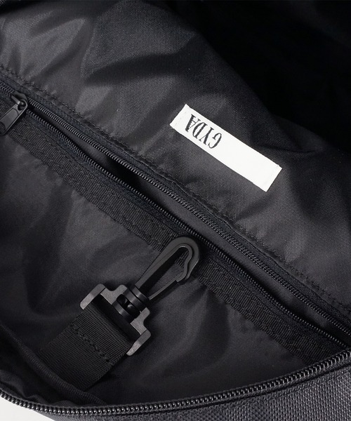 GYDA（ジェイダ）の「GYDA(ジェイダ)バックパック A4対応 缶バッジ付き GY-B445 カジュアル（バックパック/リュック・レディース・ブラック・FREE）」の9枚目の写真