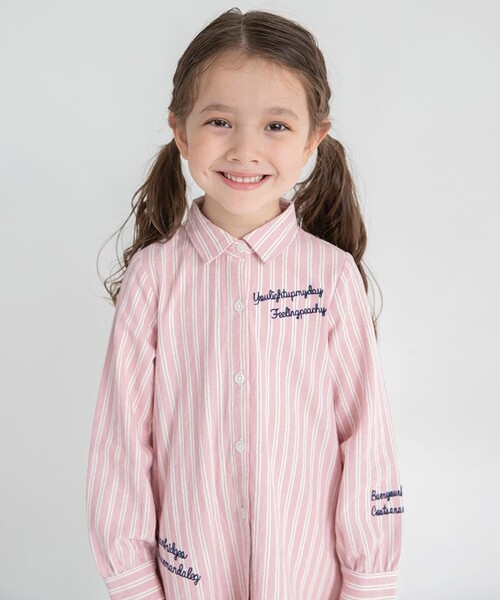 BRANSHES（ブランシェス）の「【おそろい】ストライプ柄ロゴ刺繍ワンピース（ワンピース・キッズ・サックスブルー/ピンク・140/120/130/100/80/110/90/150）」の3枚目の写真