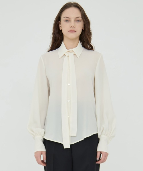 CINOH（チノ）の「BLACK FORMAL BOWTIE SHIRT（シャツ/ブラウス・レディース・アイボリー/ブラック・36）」の7枚目の写真