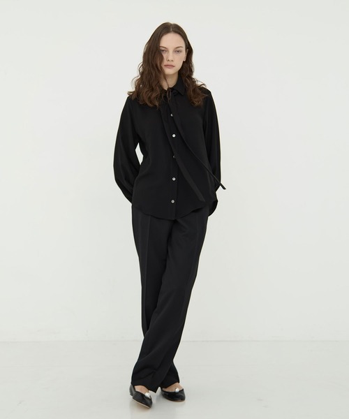 CINOH（チノ）の「BLACK FORMAL BOWTIE SHIRT（シャツ/ブラウス・レディース・アイボリー/ブラック・36）」の14枚目の写真