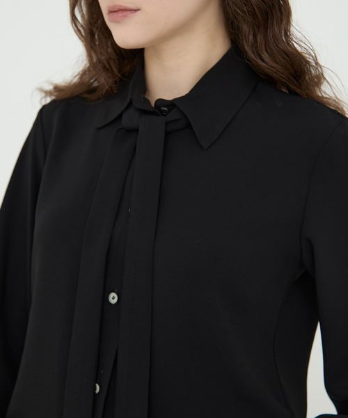 CINOH（チノ）の「BLACK FORMAL BOWTIE SHIRT（シャツ/ブラウス・レディース・アイボリー/ブラック・36）」の21枚目の写真