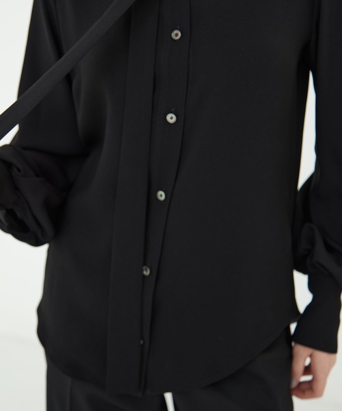 CINOH（チノ）の「BLACK FORMAL BOWTIE SHIRT（シャツ/ブラウス・レディース・アイボリー/ブラック・36）」の22枚目の写真
