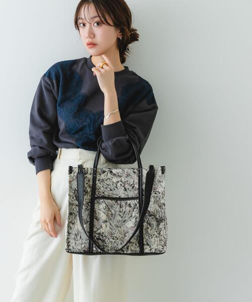 RODE SKO(ロデスコ)の「ファブリックスクエアトートバッグ(トートバッグ・レディース・アイボリー/グレー・ONE)」の8枚目の写真