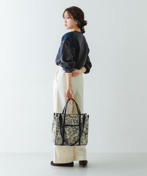 RODE SKO(ロデスコ)の「ファブリックスクエアトートバッグ(トートバッグ・レディース・アイボリー/グレー・ONE)」の12枚目の写真