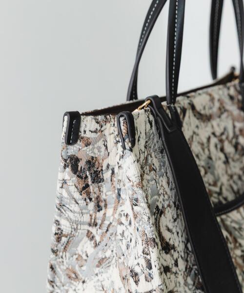 RODE SKO(ロデスコ)の「ファブリックスクエアトートバッグ(トートバッグ・レディース・アイボリー/グレー・ONE)」の15枚目の写真