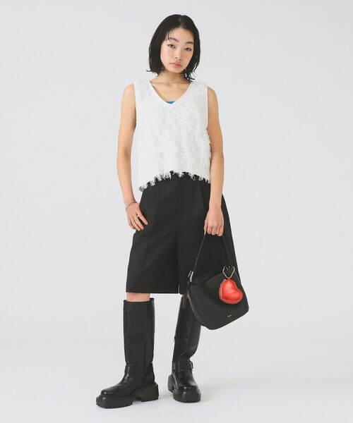 Ray BEAMS（レイビームス）の「フリンジ Vネック ベスト（ベスト・レディース・ブラック/オフホワイト・ONE SIZE）」の17枚目の写真