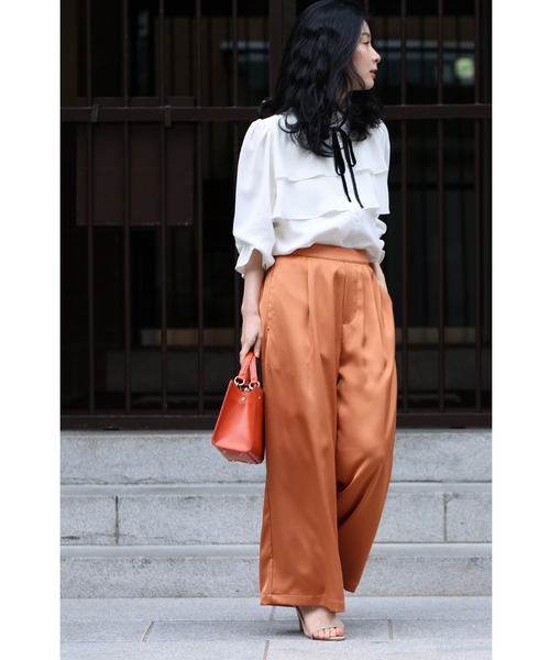 cawaii(カワイイ)の「大人の艶足し 光沢パンツ(その他パンツ・レディース・ネイビー/ベージュ/オレンジ・M-Long/M-Short/L-Long/L-Short)」の9枚目の写真