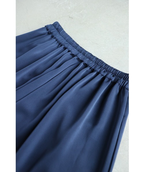 cawaii(カワイイ)の「大人の艶足し 光沢パンツ(その他パンツ・レディース・ネイビー/ベージュ/オレンジ・M-Long/M-Short/L-Long/L-Short)」の16枚目の写真