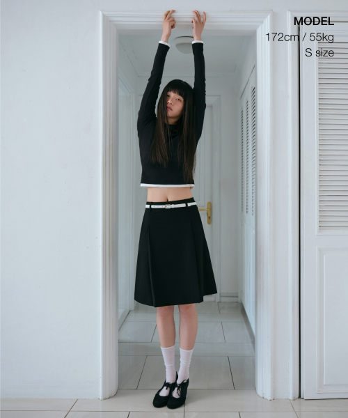 MUSINSA STANDARD WOMAN（ムシンサスタンダードウーマン）の「ウィメンズパネルスリットニーレングススカート[ブラック]（スカート・レディース・その他・LARGE/MEDIUM/SMALL/X-SMALL）」の2枚目の写真