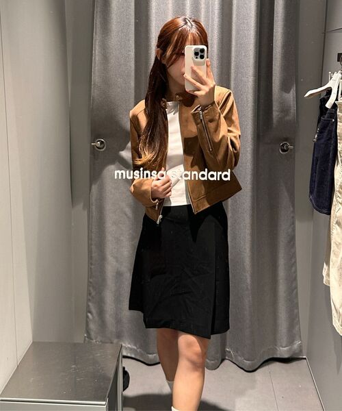 MUSINSA STANDARD WOMAN（ムシンサスタンダードウーマン）の「ウィメンズパネルスリットニーレングススカート[ブラック]（スカート・レディース・その他・LARGE/MEDIUM/SMALL/X-SMALL）」の8枚目の写真