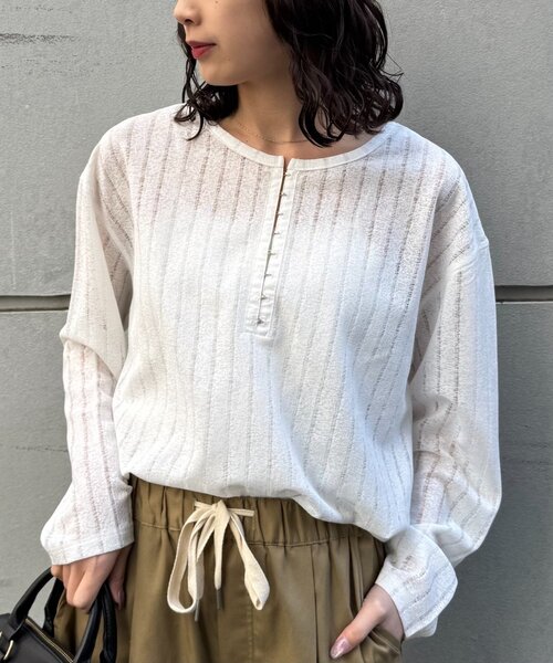 CIAOPANIC TYPY(チャオパニックティピー)の「【2WAY】針抜きシアーホックヘンリートップス(Tシャツ/カットソー・レディース・ブラック/ブラウン/イエロー/レッド/オフホワイト/サックスブルー・ONE SIZE)」の18枚目の写真