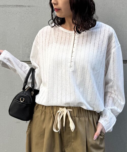 CIAOPANIC TYPY(チャオパニックティピー)の「【2WAY】針抜きシアーホックヘンリートップス(Tシャツ/カットソー・レディース・ブラック/ブラウン/イエロー/レッド/オフホワイト/サックスブルー・ONE SIZE)」の19枚目の写真