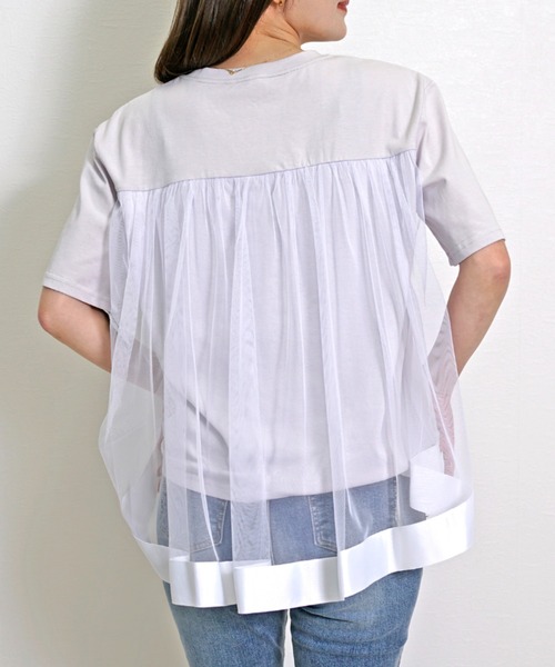 Belta attrice(ベルタアトリーチェ)の「バックチュール異素材切り替えフレア半袖Tシャツ(Tシャツ/カットソー・レディース・ブラック/ネイビー/ラベンダー・FREE)」の3枚目の写真