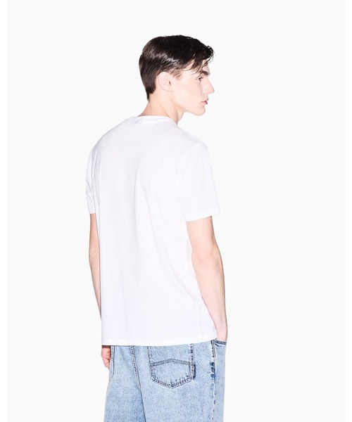 ARMANI EXCHANGE(アルマーニエクスチェンジ)の「【A|X アルマーニ エクスチェンジ】エンボスサークルロゴ 半袖クルーネックTシャツ/REGULAR(Tシャツ/カットソー・メンズ・ブラック/オフホワイト・SMALL/XX-LARGE/X-SMALL/MEDIUM/X-LARGE/LARGE)」の6枚目の写真