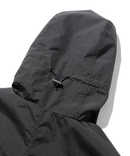 MASSNOUN(マスノウン)の「3レイヤーユーティリティワイドシェルウィンドブレーカー MFTJK001-BK(ナイロンジャケット・レディース・その他・MEDIUM)」の2枚目の写真