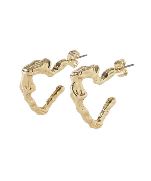 earth music&ecology（アースミュージックアンドエコロジー）の「メタリックハートフープピアス（ピアス（両耳用）・レディース・ゴールド/シルバー・FREE）」の4枚目の写真