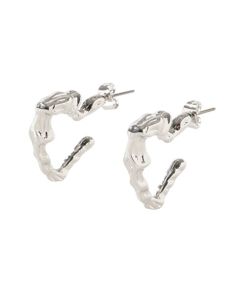 earth music&ecology（アースミュージックアンドエコロジー）の「メタリックハートフープピアス（ピアス（両耳用）・レディース・ゴールド/シルバー・FREE）」の8枚目の写真