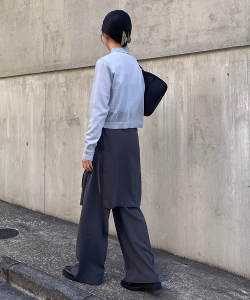 COLONY 2139（コロニートゥーワンスリーナイン）の「ループボタン衿付きカーディガン（カーディガン/ボレロ・レディース・ブラック/ホワイト/グレー/サックスブルー・FREE）」の19枚目の写真