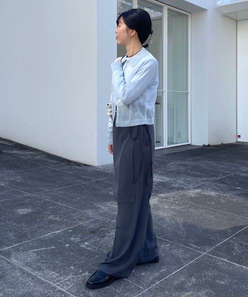 COLONY 2139（コロニートゥーワンスリーナイン）の「ループボタン衿付きカーディガン（カーディガン/ボレロ・レディース・ブラック/ホワイト/グレー/サックスブルー・FREE）」の20枚目の写真