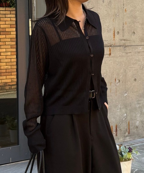 COLONY 2139（コロニートゥーワンスリーナイン）の「ループボタン衿付きカーディガン（カーディガン/ボレロ・レディース・ブラック/ホワイト/グレー/サックスブルー・FREE）」の8枚目の写真