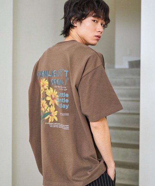 PBLIM(ページボーイリム)の「《UNISEX》マーガレットT バックプリント / 刺繍(Tシャツ/カットソー・レディース・オフホワイト/ブラック/ブラウン/ネイビー・LARGE/MEDIUM)」の7枚目の写真