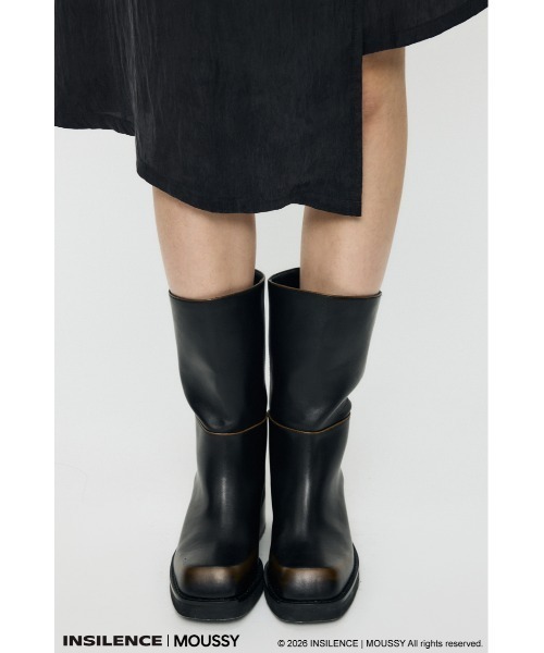 MOUSSY（マウジー）の「INSILENCE SQUARE TOE ブーツ（ブーツ・レディース・ダークブラウン・SMALL/MEDIUM/LARGE）」の2枚目の写真