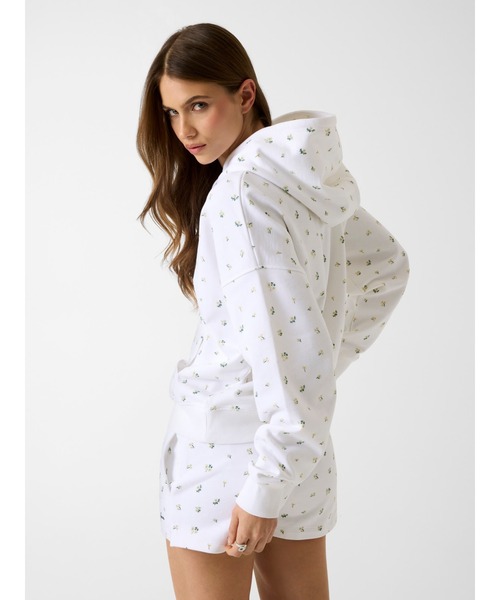 GUESS JEANS(ゲスジーンズ)の「GUESS JEANS PRINTED Hoodie パーカー フーディー(パーカー・レディース・ライトブルー/ホワイト系その他・X-SMALL/SMALL/MEDIUM)」の7枚目の写真