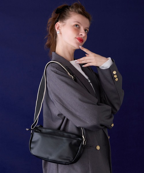 BONLECILL Marche(ボンルシールマルシェ)の「【BONLECILL Marche】ラインテープショルダーバッグ/ボディバッグ(ショルダーバッグ・レディース・ブラウン/アイボリー/ブラック・FREE)」の17枚目の写真