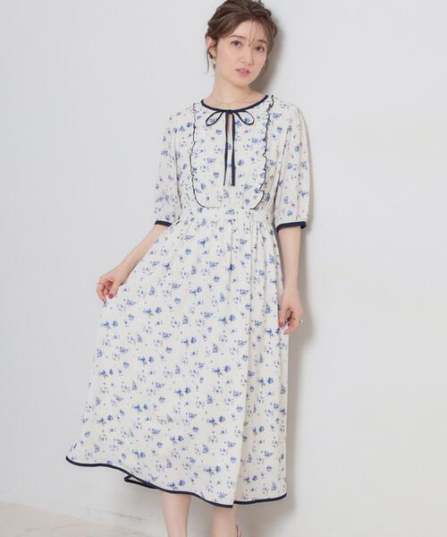 couture brooch（クチュールブローチ）の「【着映え】水彩フラワーワンピース（ワンピース・レディース・ネイビー/オフホワイト・38/36/42/40）」の2枚目の写真